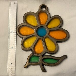 Vintage Flower Suncatcher -     Colored Acrylic in Real Metal Frame
